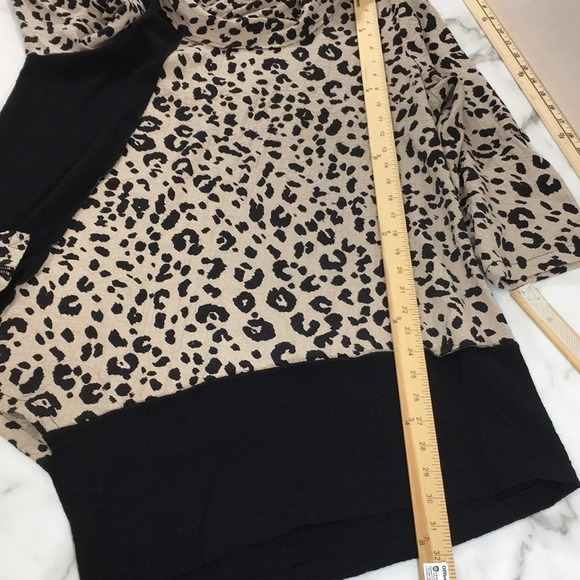 Ali Miles Cream Black Leopard Print Tunic Top Womens Large‎ Cowl Neck - Picture 10 of 10
